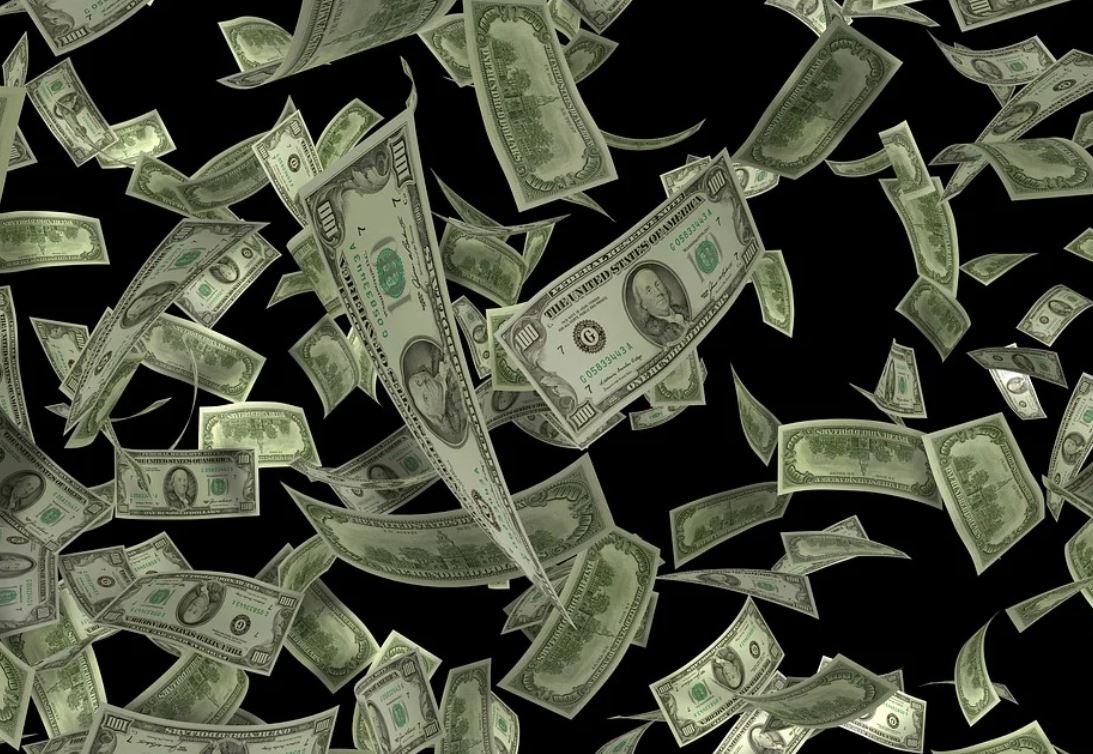 dreaming of counterfeit money