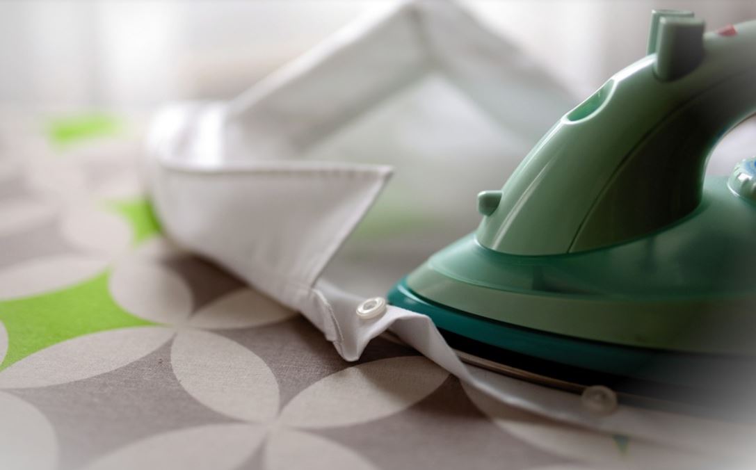dreaming of ironing