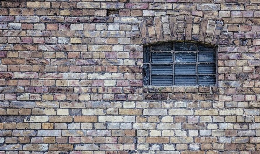16 symbolic meanings of dreaming of walls