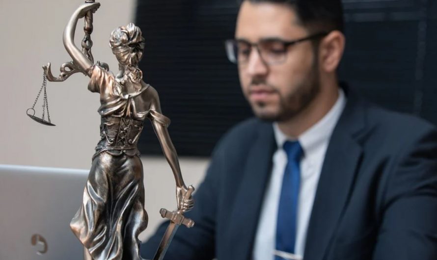 17 Symbolic Meanings of Dreaming of a Lawyer