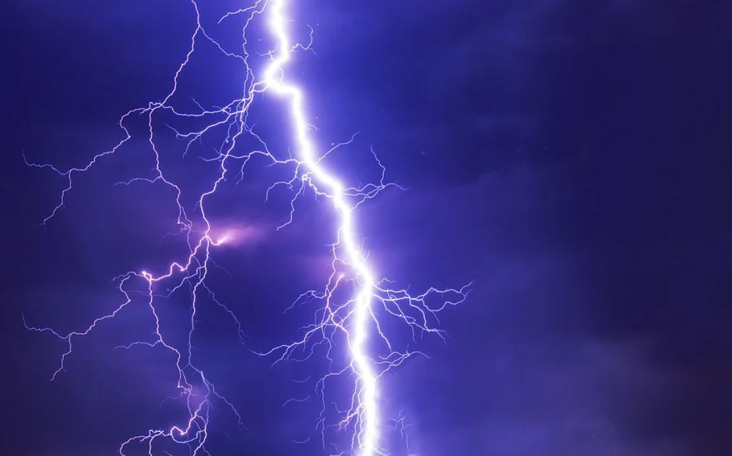 dreaming of being struck by lightning