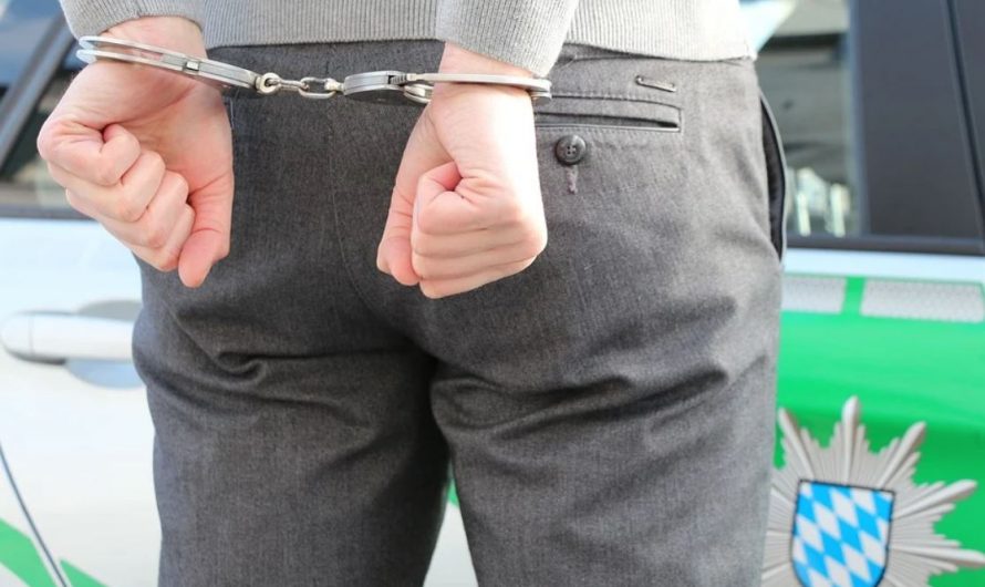 17 symbolic meanings of dreaming of arrest