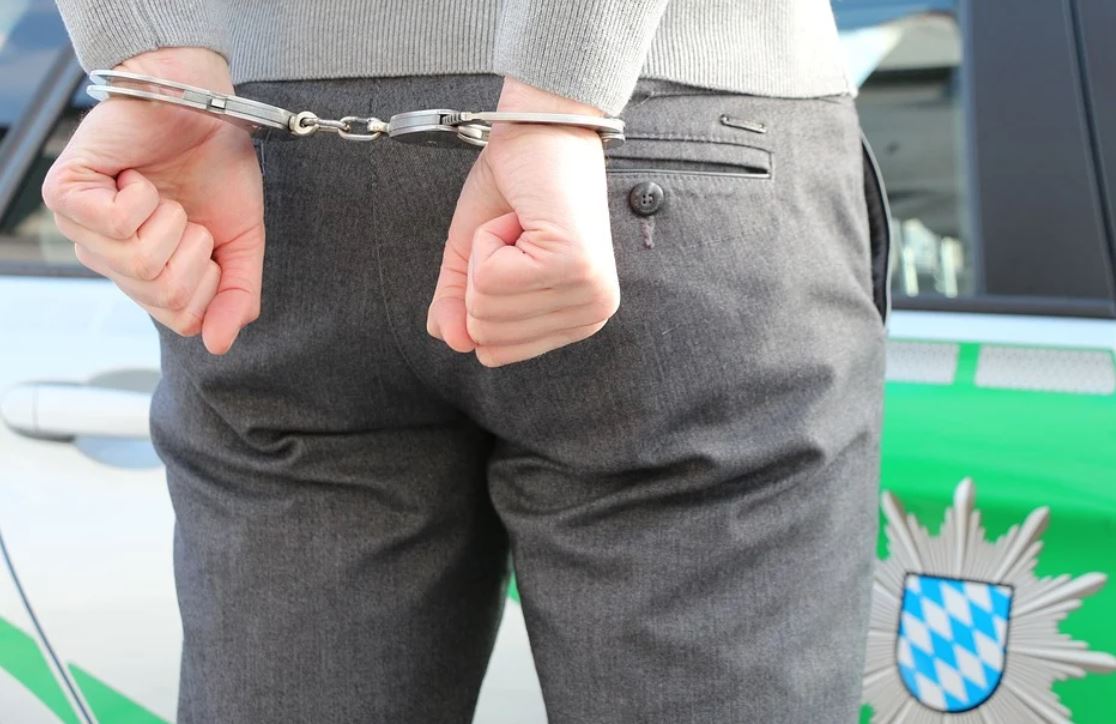 dreaming of arrest