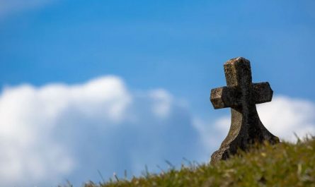 dreaming of a cemetery