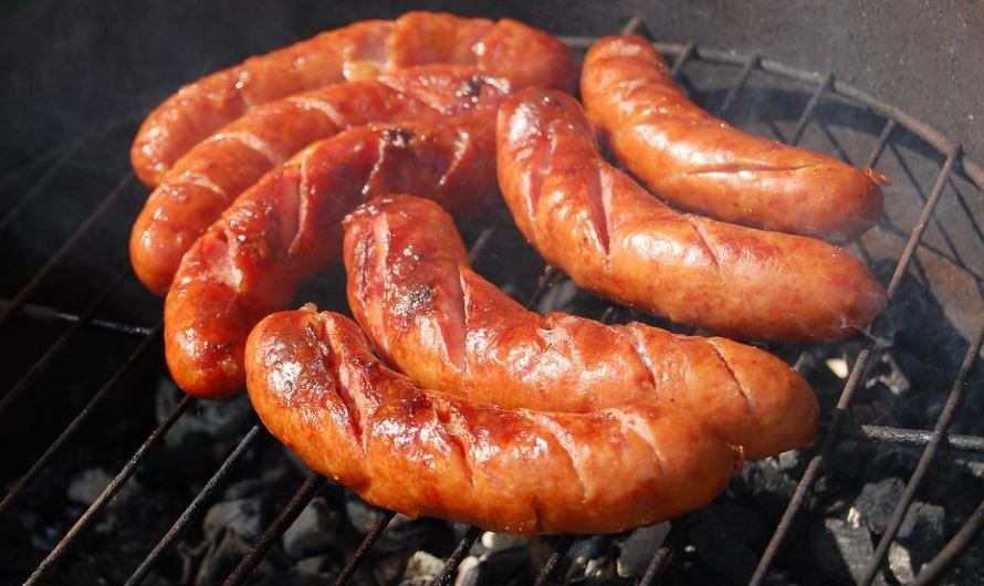 21 symbolic meanings of dreaming of eating sausages