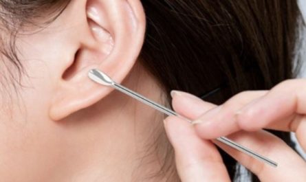 11 symbolic meanings of dreaming of earwax