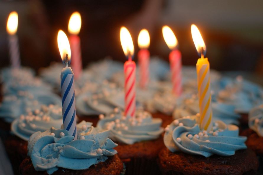 19 symbolic meanings of dreaming of a birthday party