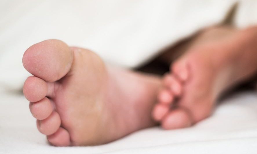 26 symbolic meanings of dreaming of feet