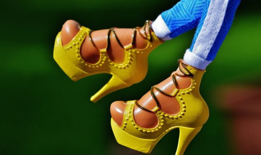 17 symbolic meanings of dreaming of high heels