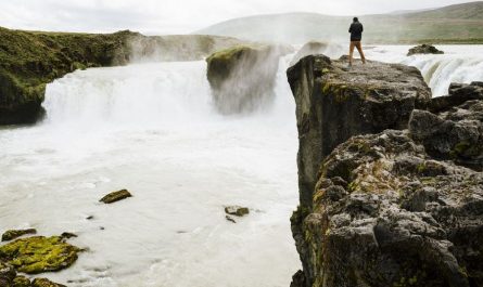 dreaming of cliffs