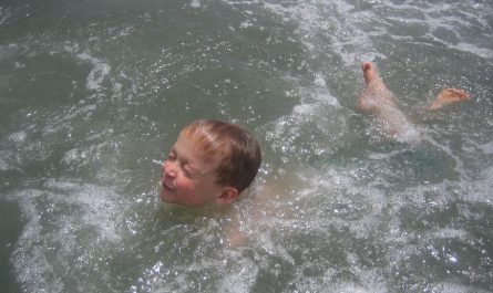 dreaming of a child drowning