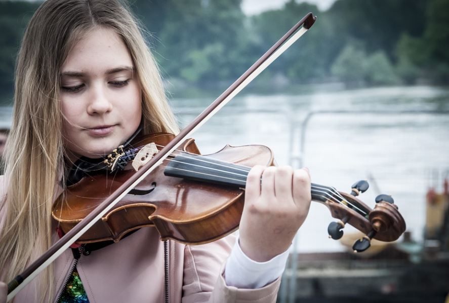 dreaming of violin