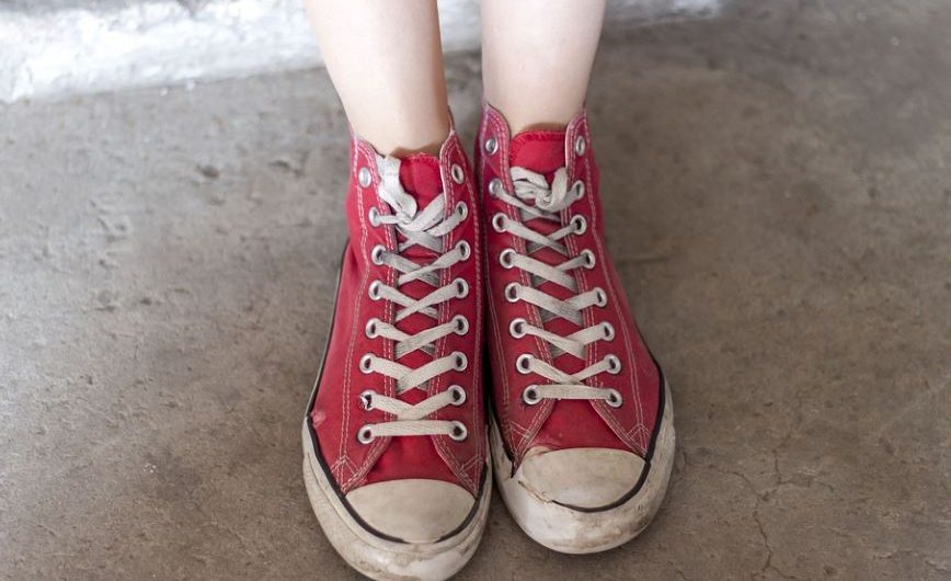 10 symbolic meanings of dreaming about shoelaces