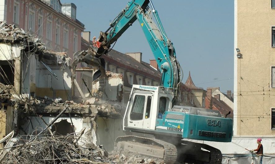 10 symbolic meanings of dreaming of demolition