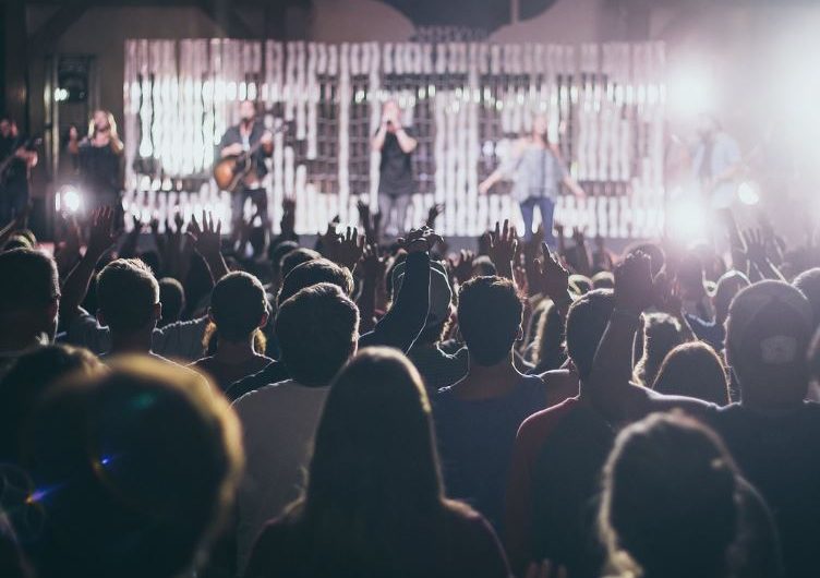 5 symbolic meanings of dreaming of being a celebrity