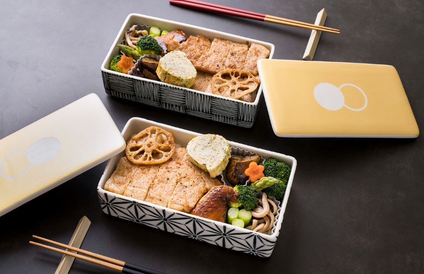 10 symbolic meanings of dreaming of lunch box