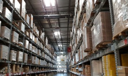 10 Symbolic Meanings of Dreaming of a Factory