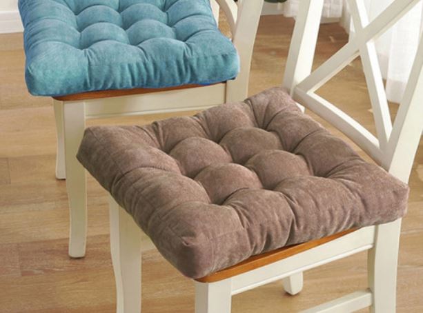 8 symbolic meanings of dreaming of cushions