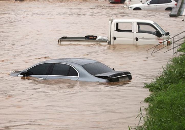 6 symbolic meanings of dreaming of natural disasters
