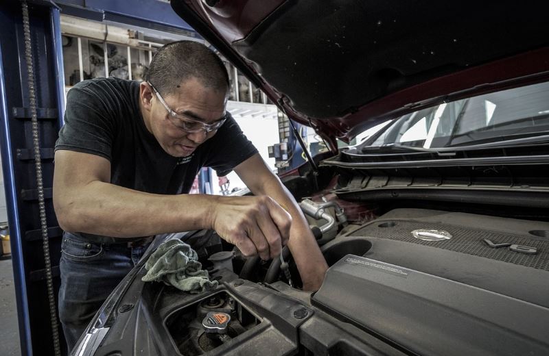 8 symbolic meanings of dreaming of car breakdown