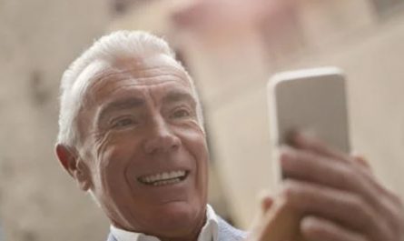 25 symbolic meanings of dreaming of white hair