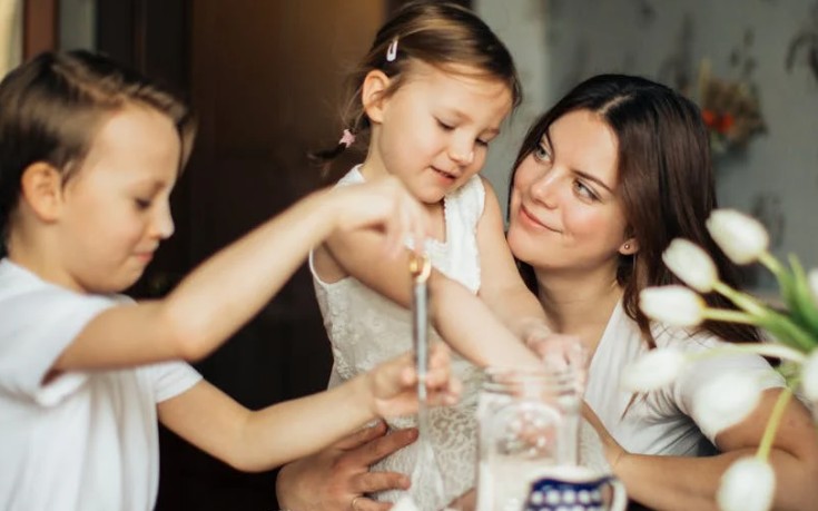 21 Symbolic Meanings of Dreaming of Mom