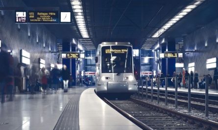 7 symbolic meanings of dreaming about the subway