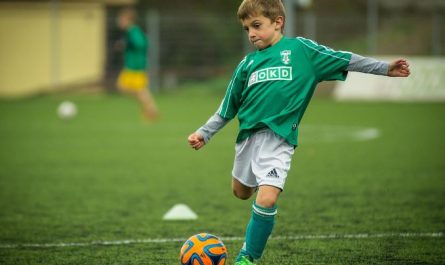 7 Symbolic Meanings of Dreaming of Playing Football