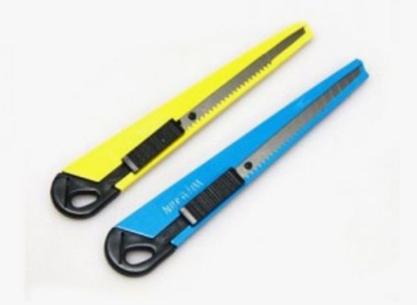7 Symbolic Meanings of Dreaming about utility knife