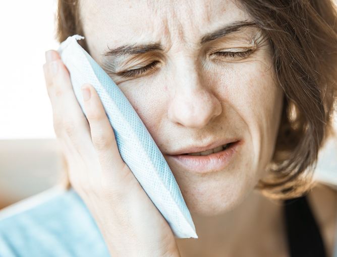 6 symbolic meanings of dreaming of multiple teeth falling out