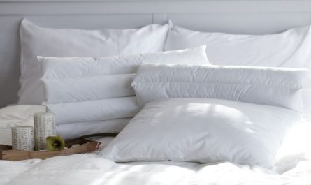 7 symbolic meanings of dreaming of covering a duvet