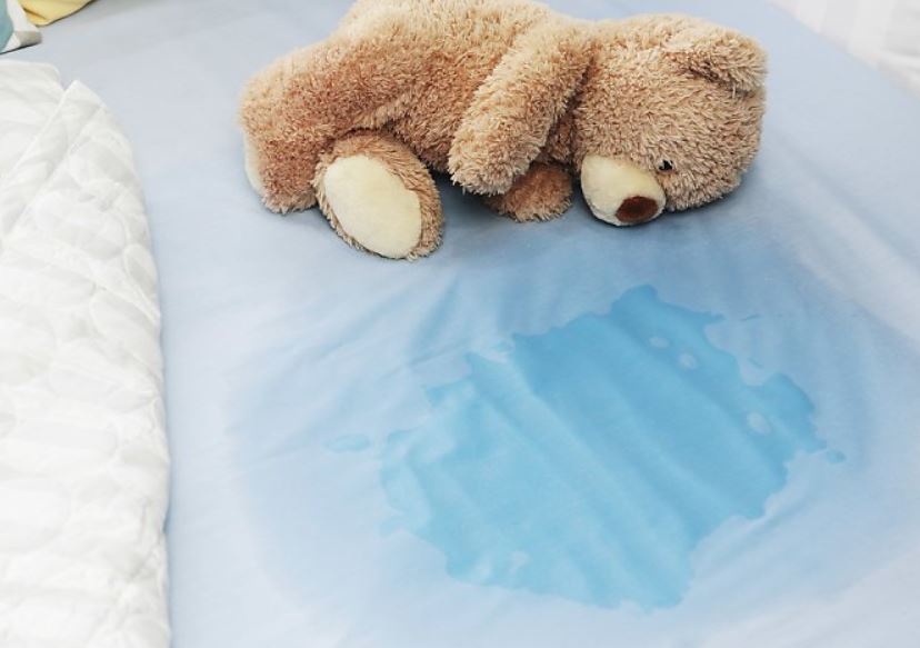 7 symbolic meanings of dreaming of peeing on a blanket
