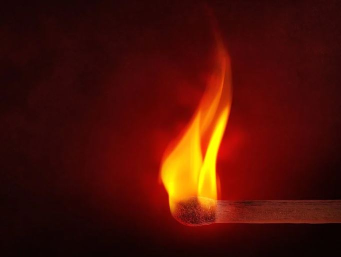 6 symbolic meanings of dreaming of a small fire