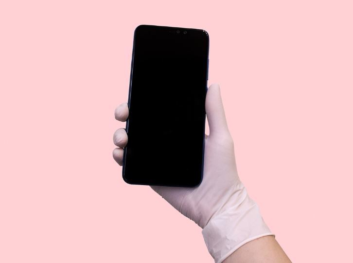 7 symbolic meanings of dreaming of losing a phone