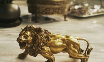 6 symbolic meanings of dreaming of a golden lion