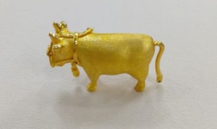 7 symbolic meanings of dreaming of a golden calf
