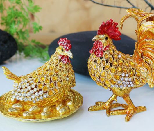 6 symbolic meanings of dreaming of a golden rooster