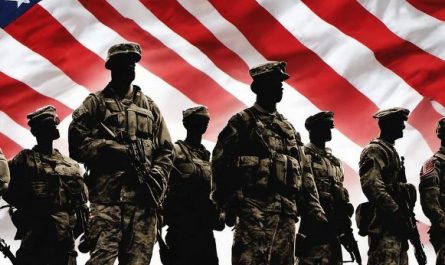 4 symbolic meanings of dreaming about wearing a military uniform