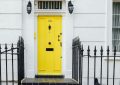 5 symbolic meanings of dreaming of knocking on the front door