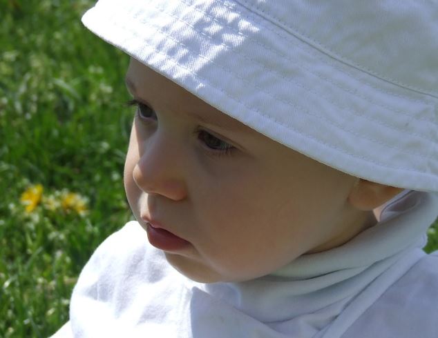 5 symbolic meanings of dreaming of a white hat