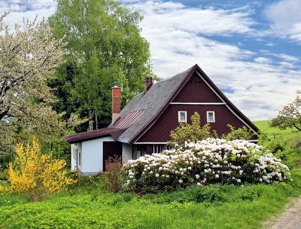 5 symbolic meanings of Dream about house collapse