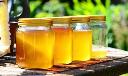 7 symbolic meanings of Dream about honey
