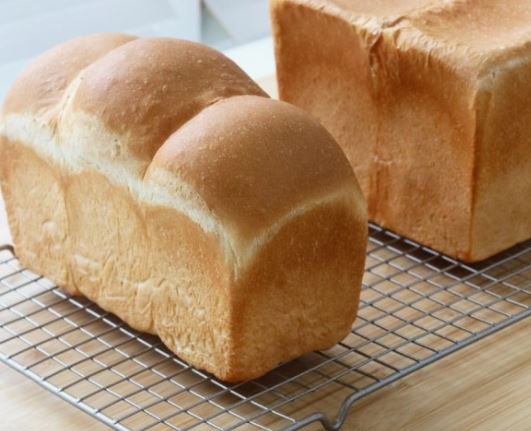 5 symbolic meanings of Dream about white bread