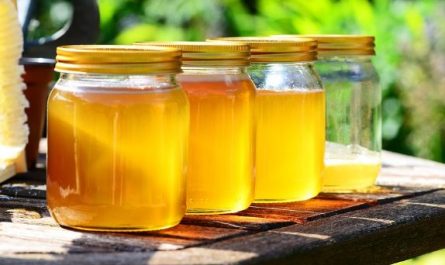 6 symbolic meanings of Dream about honey jar