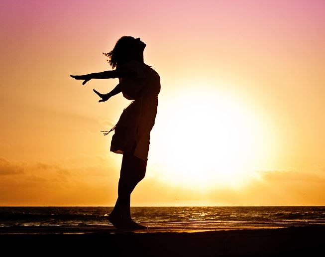 5 symbolic meanings of Dream about walking on the sea