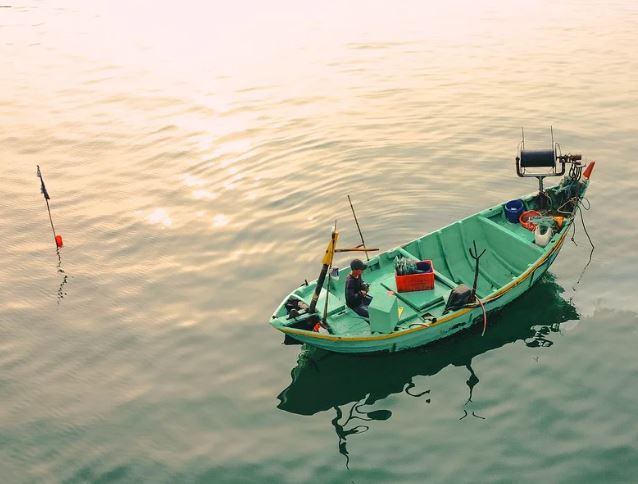 5 symbolic meanings of Dream about fishing in the sea