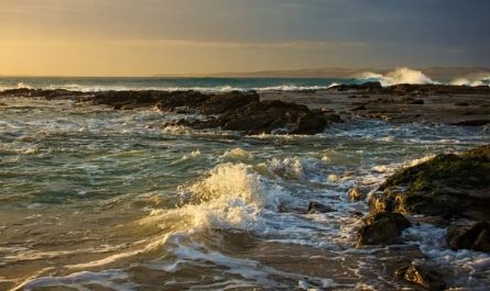 5 symbolic meanings of Dream about waves