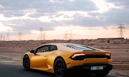 5 Spiritual Meanings of Dreaming of Yellow Cars