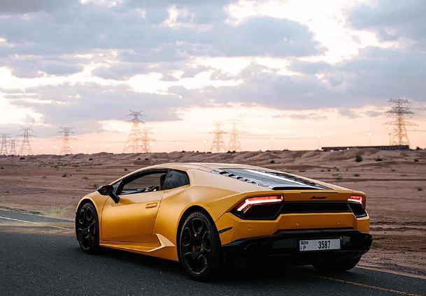 5 Spiritual Meanings of Dreaming of Yellow Cars