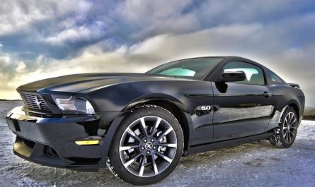 5 Spiritual Meanings of Dream about black car